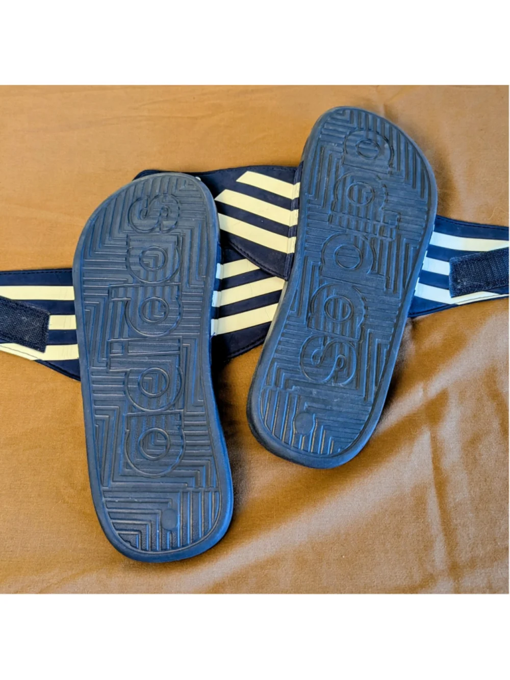 Adidas Adissage Adjustable Slides Men size 9 Navy White Massage Footbed Sandals